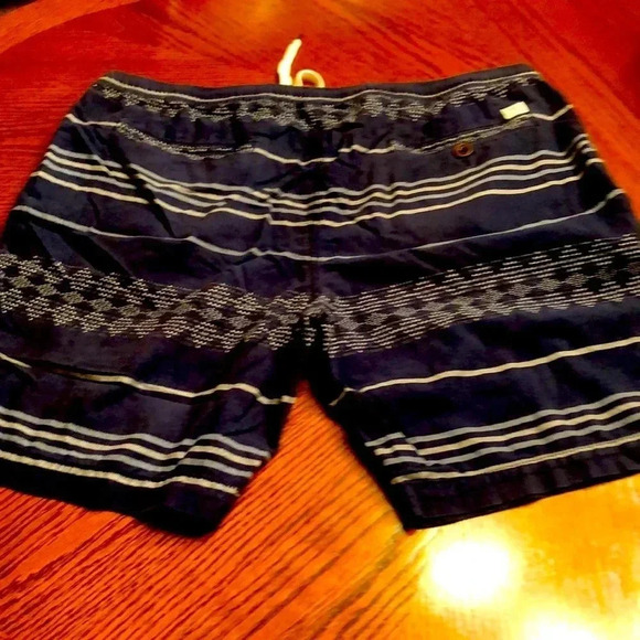 American Eagle Outfitters Board Shorts XL - Picture 4 of 5